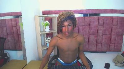 clarissaAdhams live cam on Cam4