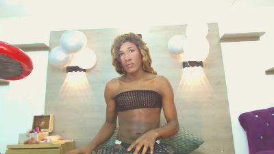 clarissaAdhams live cam on Cam4