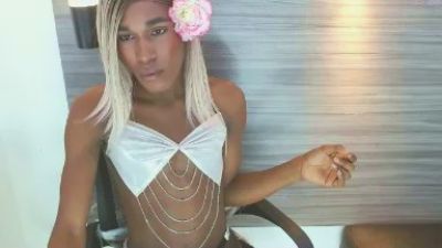 clarissaAdhams live cam on Cam4