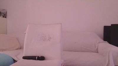 claudia172 live cam on Cam4
