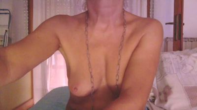 claudia172 live cam on Cam4