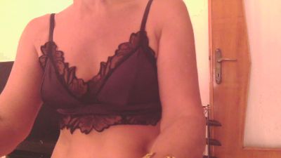 claudia172 live cam on Cam4