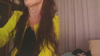 claudia172 live cam on Cam4