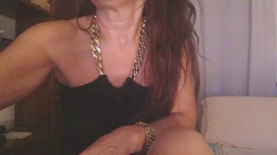 claudia172 live cam on Cam4