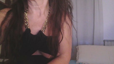 claudia172 live cam on Cam4