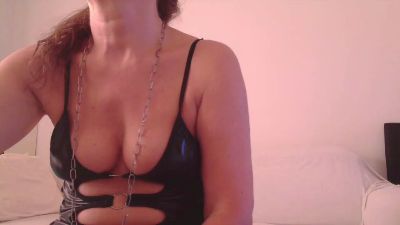 claudia172 live cam on Cam4
