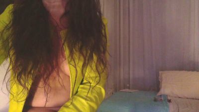 claudia172 live cam on Cam4