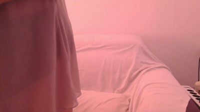 claudia172 live cam on Cam4