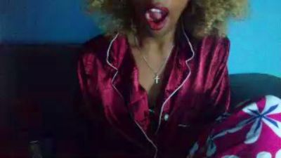claudia306 live cam on Cam4