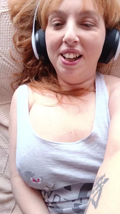 claudiatierra live cam on Cam4