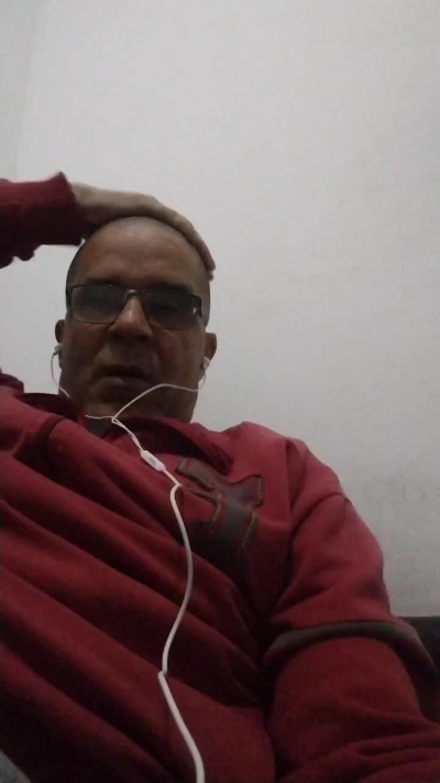 claudioroberto8 live cam on Cam4