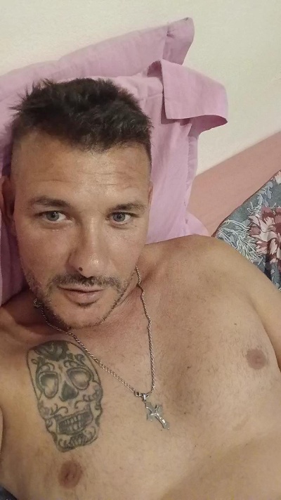 claudiosex82 live cam on Cam4