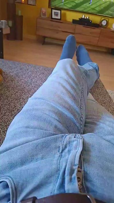 claus_ooe live cam on Cam4