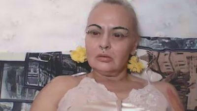 clementinehot live cam on Cam4