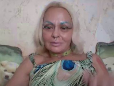 clementinehot live cam on Cam4