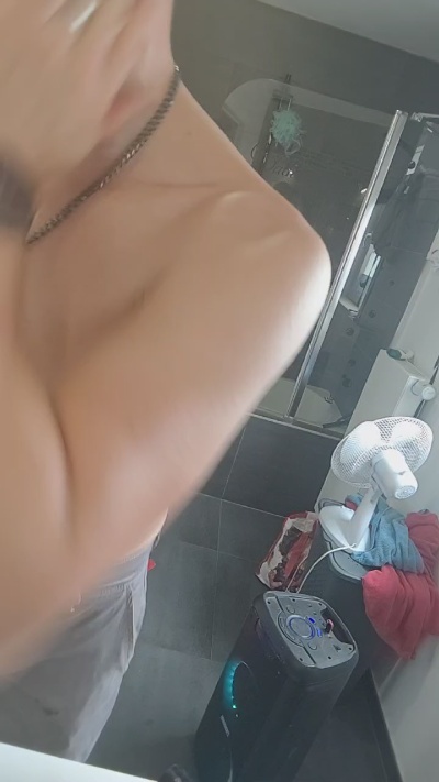 clitlikker1988 live cam on Cam4