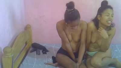 clitorinebi live cam on Cam4