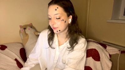 clovermae live cam on Cam4