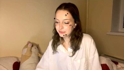clovermae live cam on Cam4