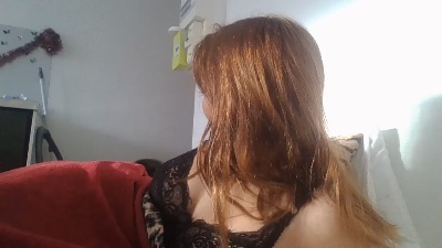 clovise233 live cam on Cam4