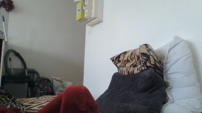 clovise233 live cam on Cam4
