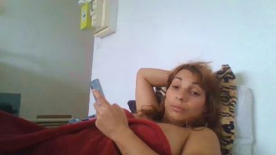 clovise233 live cam on Cam4