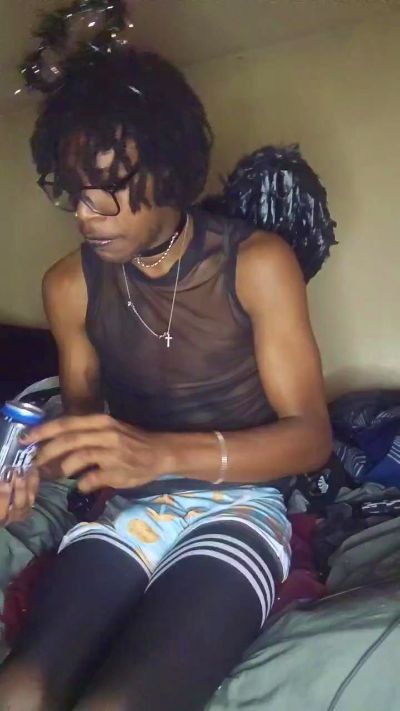 cmc28 live cam on Cam4