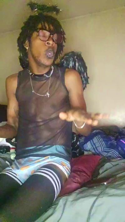 cmc28 live cam on Cam4