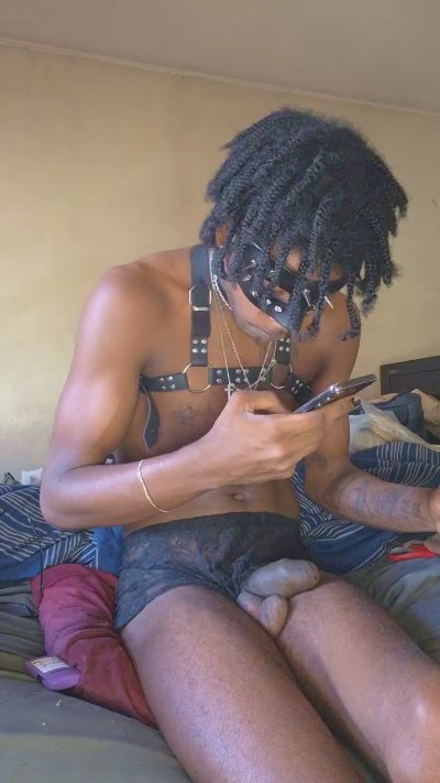 cmc28 live cam on Cam4