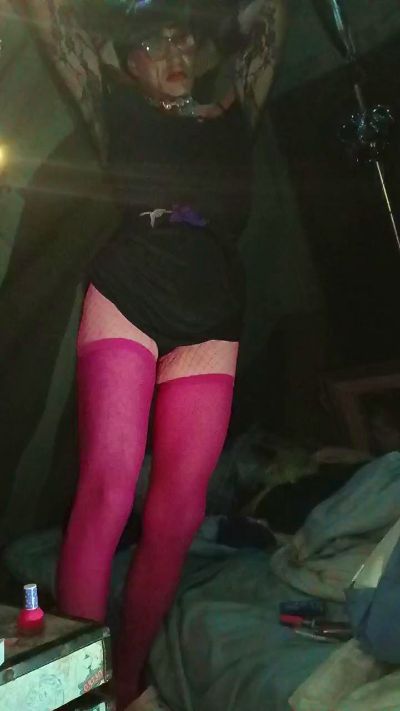 cocksuckerpet live cam on Cam4