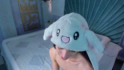 coco_channel01 live cam on Cam4
