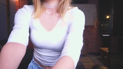 coco_schanel live cam on Cam4