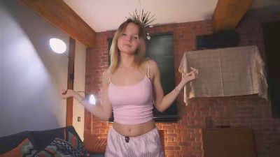 coco_schanel live cam on Cam4