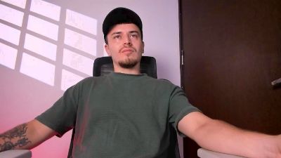 cody_lee2 live cam on Cam4