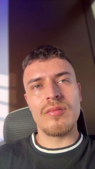 cody_lee2 live cam on Cam4