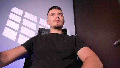 cody_lee2 live cam on Cam4