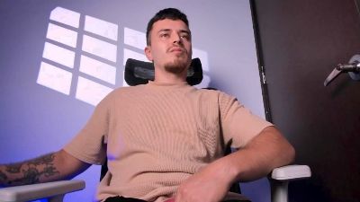 cody_lee2 live cam on Cam4