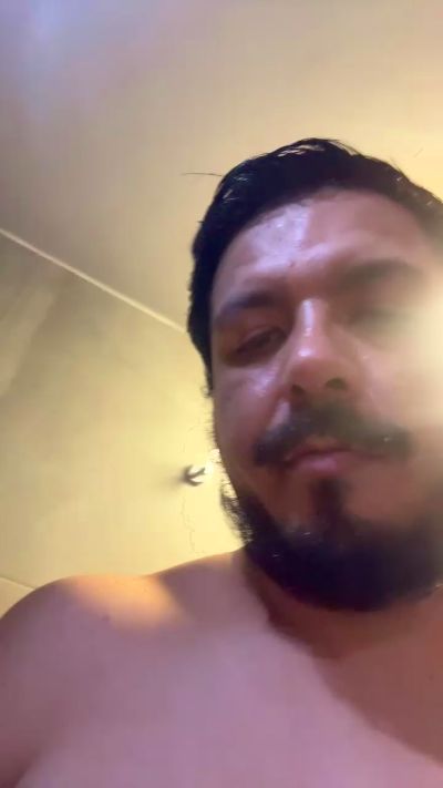 cohete92 live cam on Cam4