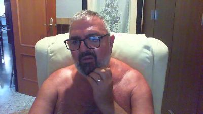 coluche3 live cam on Cam4