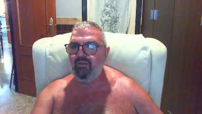 coluche3 live cam on Cam4