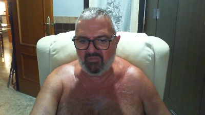 coluche3 live cam on Cam4