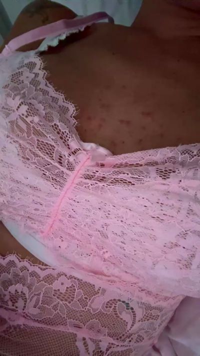 comeLa21 live cam on Cam4