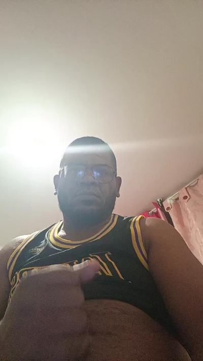 cometa2673 live cam on Cam4