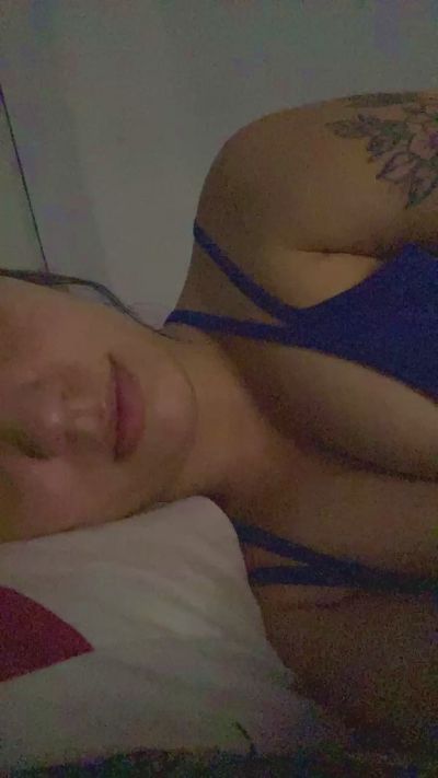 conejita229 live cam on Cam4