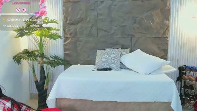conie_jones live cam on Cam4