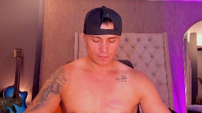 connor_smith live cam on Cam4