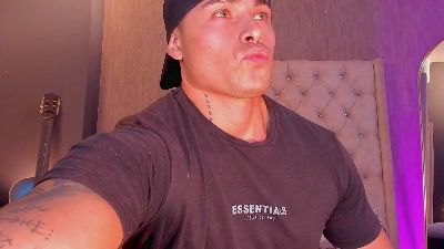 connor_smith live cam on Cam4