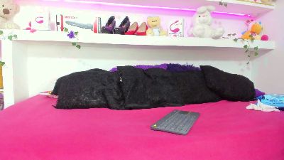 conny_blonde live cam on Cam4