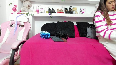 conny_blonde live cam on Cam4