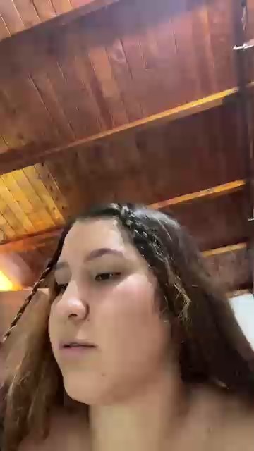 cora_2801 live cam on Cam4